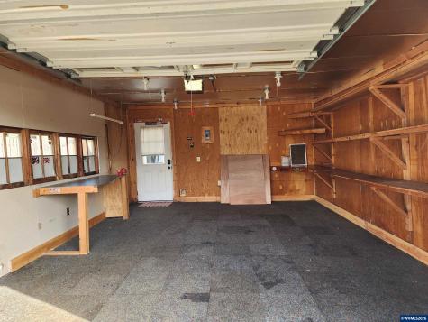 208 S Swiegle Avenue Molalla OR 97038