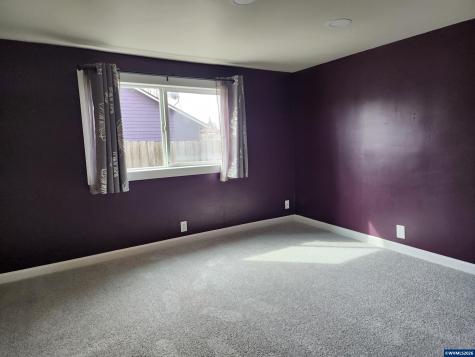 208 S Swiegle Avenue Molalla OR 97038