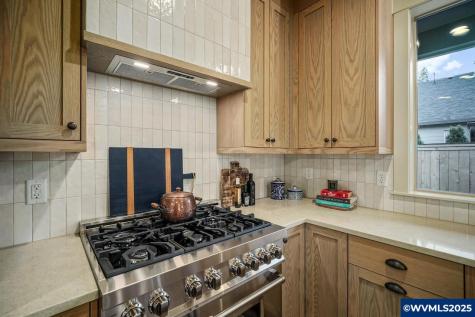 7541 Lennox Lane NE Keizer OR 97303