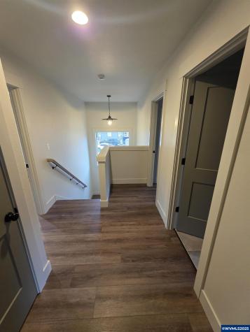 7541 Lennox Lane NE Keizer OR 97303