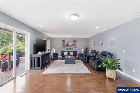 1789 SW Boxwood Lane Dallas OR 97338