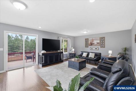 1789 SW Boxwood Lane Dallas OR 97338