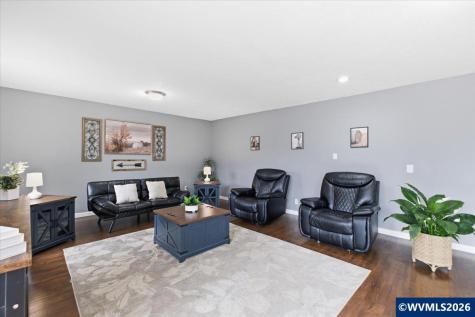 1789 SW Boxwood Lane Dallas OR 97338