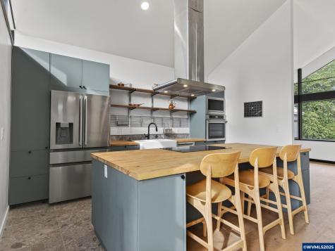 2590 Long Street Sweet Home OR 97386