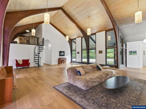 2590 Long Street Sweet Home OR 97386