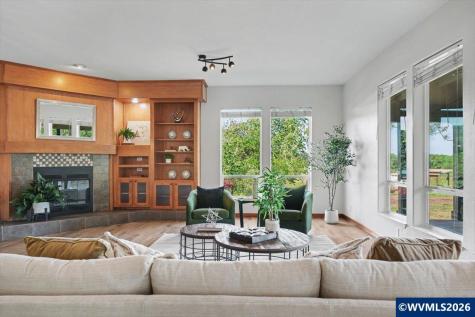 14055 Dallas Coast Highway Dallas OR 97338