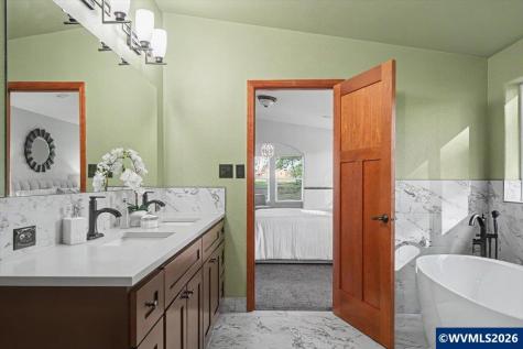 14055 Dallas Coast Highway Dallas OR 97338