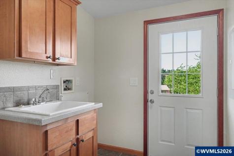 14055 Dallas Coast Highway Dallas OR 97338