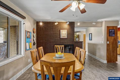 2718 Columbus Street SE Albany OR 97322