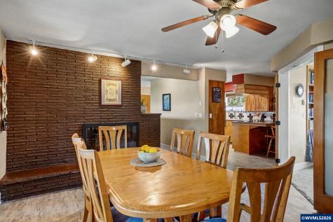 2718 Columbus Street SE Albany OR 97322
