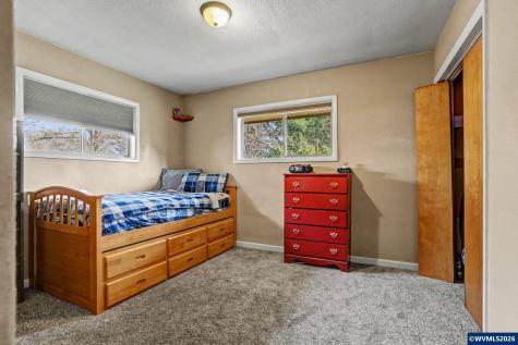 2718 Columbus Street SE Albany OR 97322