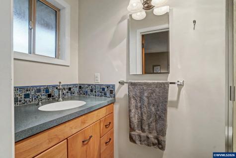 2718 Columbus Street SE Albany OR 97322