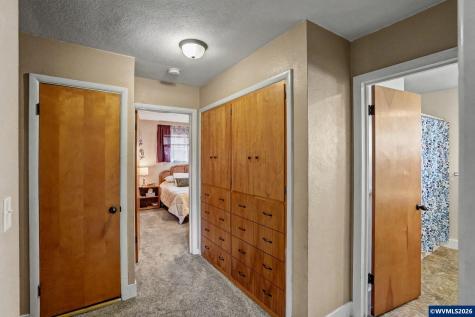 2718 Columbus Street SE Albany OR 97322