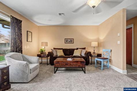 2718 Columbus Street SE Albany OR 97322