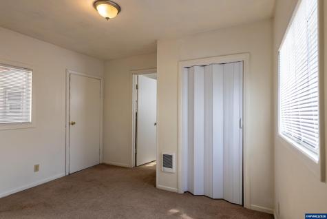 270 Gwinn Street W Monmouth OR 97361