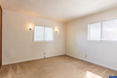270 Gwinn Street W Monmouth OR 97361