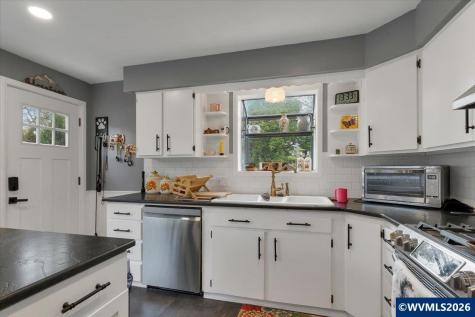 1113 Cottage Street NE Salem OR 97301