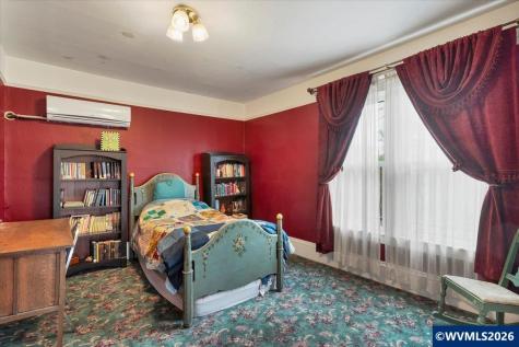 1113 Cottage Street NE Salem OR 97301