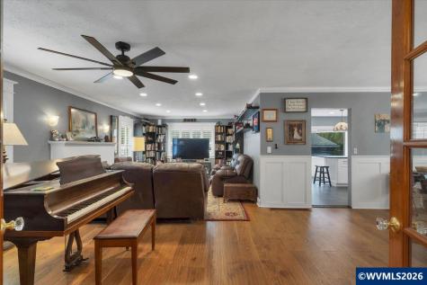 1113 Cottage Street NE Salem OR 97301