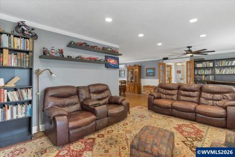 1113 Cottage Street NE Salem OR 97301