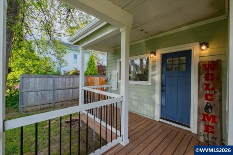 221 N 3rd Street Jefferson OR 97352