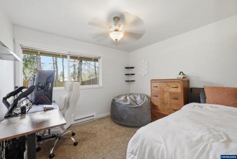 239 NE Azalea Drive Corvallis OR 97330