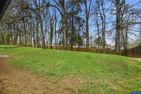 239 NE Azalea Drive Corvallis OR 97330