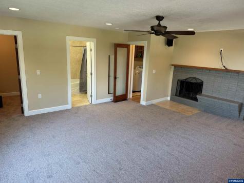 1001 Murlark Avenue NW Salem OR 97304