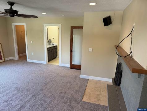 1001 Murlark Avenue NW Salem OR 97304