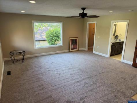1001 Murlark Avenue NW Salem OR 97304