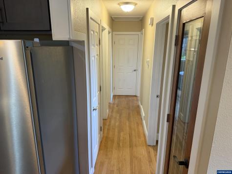 1001 Murlark Avenue NW Salem OR 97304
