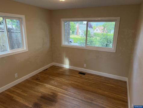 1001 Murlark Avenue NW Salem OR 97304