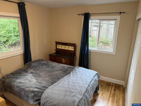 1001 Murlark Avenue NW Salem OR 97304