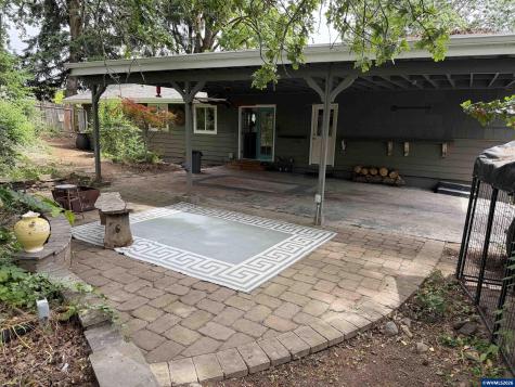 1001 Murlark Avenue NW Salem OR 97304