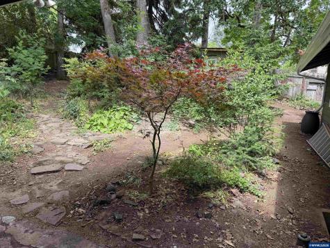1001 Murlark Avenue NW Salem OR 97304