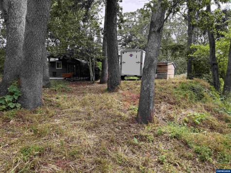 1001 Murlark Avenue NW Salem OR 97304