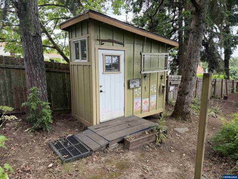 1001 Murlark Avenue NW Salem OR 97304