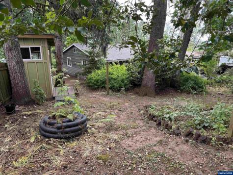1001 Murlark Avenue NW Salem OR 97304