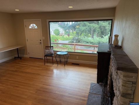 1001 Murlark Avenue NW Salem OR 97304