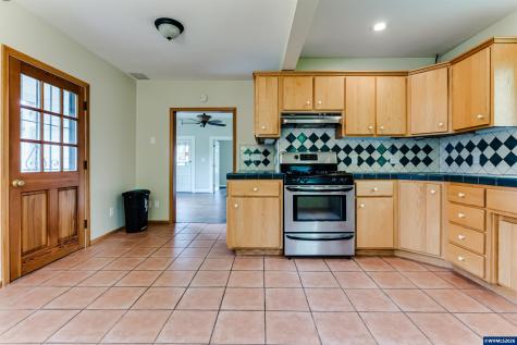 928 Birch Avenue Cottage Grove OR 97424