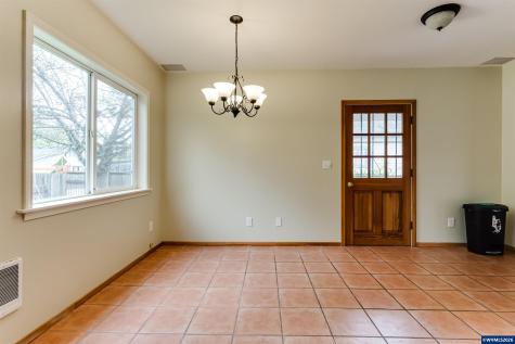 928 Birch Avenue Cottage Grove OR 97424