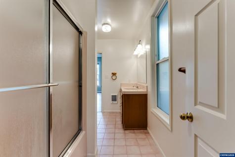 928 Birch Avenue Cottage Grove OR 97424