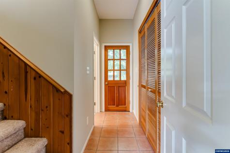 928 Birch Avenue Cottage Grove OR 97424