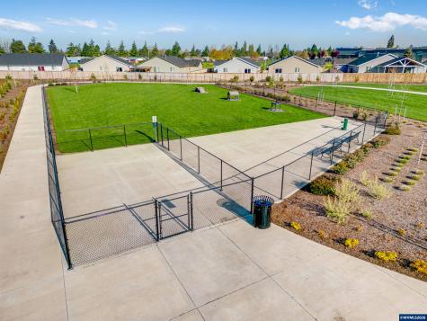 839 Kirksey Street Woodburn OR 97071