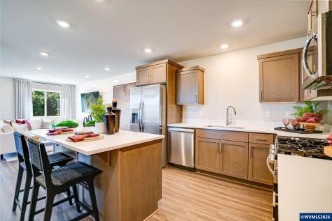 839 Kirksey Street Woodburn OR 97071