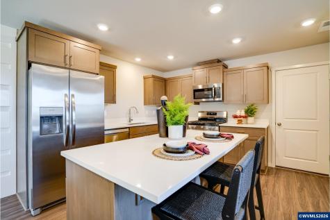 839 Kirksey Street Woodburn OR 97071