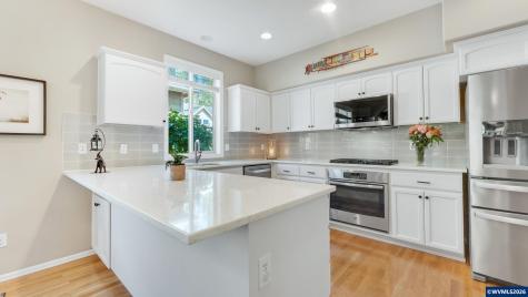 966 Troon Street NW Albany OR 97321