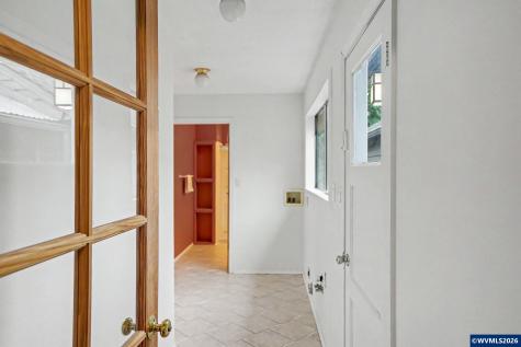 508 S 2nd Street Silverton OR 97381