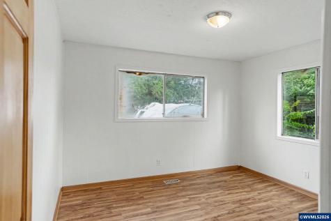 508 S 2nd Street Silverton OR 97381