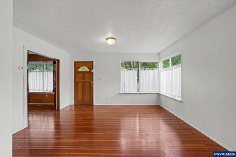 508 S 2nd Street Silverton OR 97381